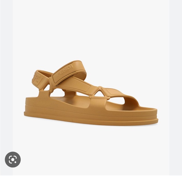 Fendi rubber hiker sandals 40 - Picture 1 of 6